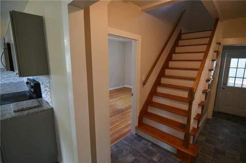 84 Warwick St, Woonsocket, RI 02895 photo 11