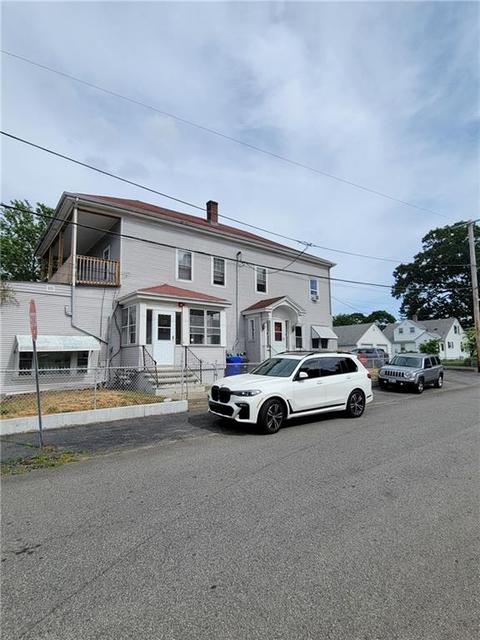 83 Chaplin St, Pawtucket, RI 02861