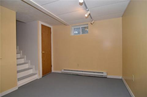 39 Brinton Ave, Warwick, RI 02889 photo 28