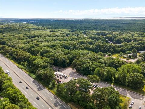 0 Quaker Ln, North Kingstown, RI 02852