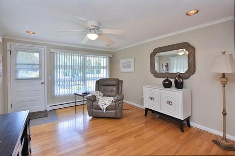 47 Tomahawk Trl, Cranston, RI 02921 photo 13