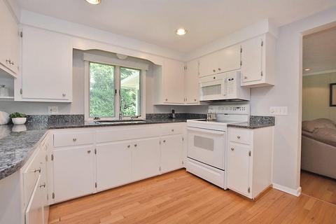 47 Tomahawk Trl, Cranston, RI 02921 photo 5