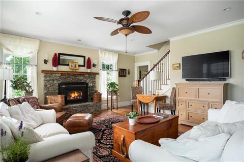 150 Berkeley Ave, Middletown, RI 02842 photo 24