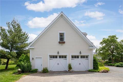 150 Berkeley Ave, Middletown, RI 02842 photo 6