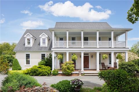 150 Berkeley Ave, Middletown, RI 02842 photo 1