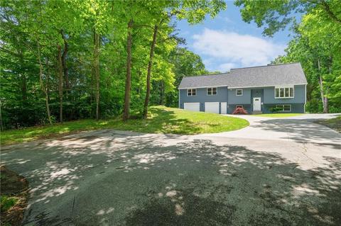 124 Eagle Peak Rd, Pascoag, RI 02859 photo 4