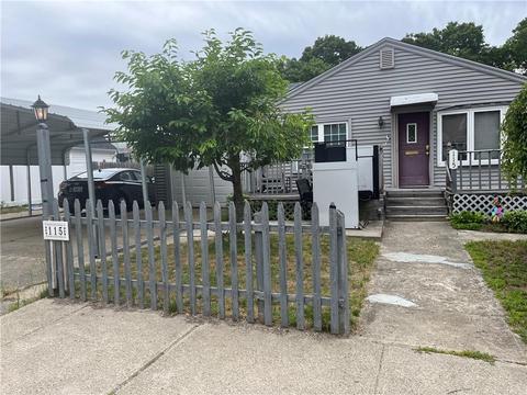 115 Beech St, Woonsocket, RI 02895 photo 2