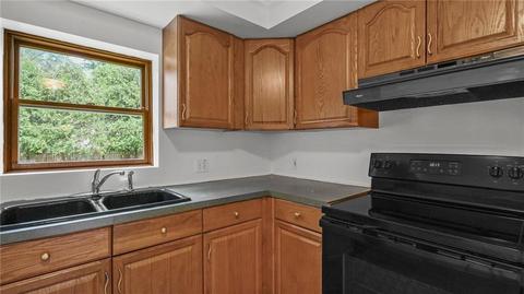 59 Junction St, Warwick, RI 02889 photo 8