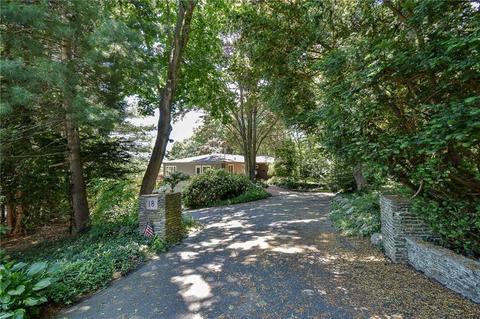 18 Little Ln, Warwick, RI 02886 photo 2