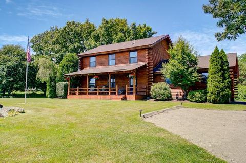 1035 Wapping Rd, Middletown, RI 02842 photo 1