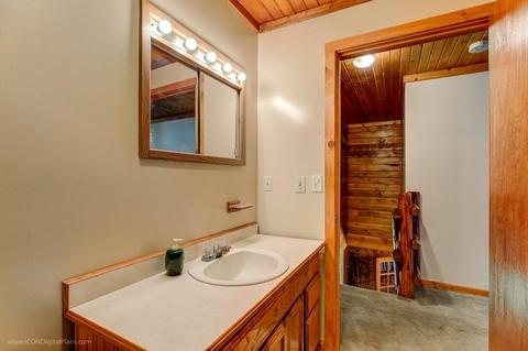 1035 Wapping Rd, Middletown, RI 02842 photo 39