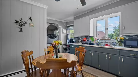 36 Oak St, Westerly, RI 02891 photo 6