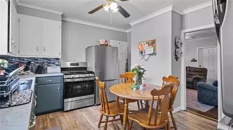 36 Oak St, Westerly, RI 02891 photo 3