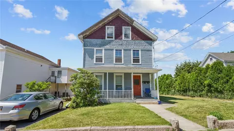 36 Oak St, Westerly, RI 02891 photo 1