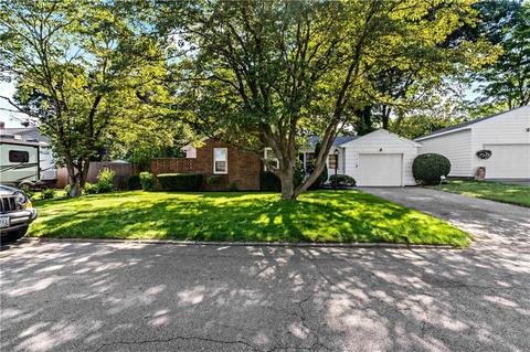 9 Chambly Ave, Warwick, RI 02888 photo 2
