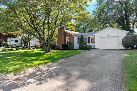 9 Chambly Ave, Warwick, RI 02888 photo 1