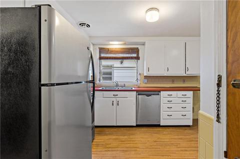 9 Chambly Ave, Warwick, RI 02888 photo 5