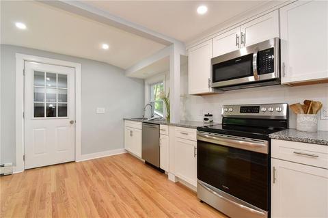 50 Loring Rd, Warwick, RI 02889 photo 10