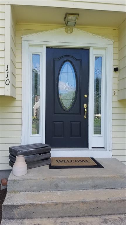 110 Thunder Trl, Cranston, RI 02921 photo 1