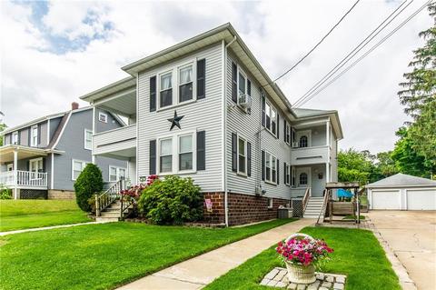 164 Rivulet St, Woonsocket, RI 02895 photo 4