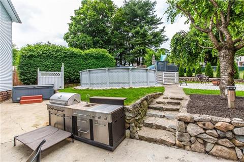 164 Rivulet St, Woonsocket, RI 02895 photo 42