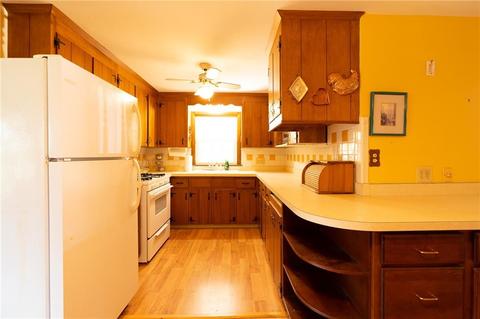 116 Poplar St, Woonsocket, RI 02895 photo 15