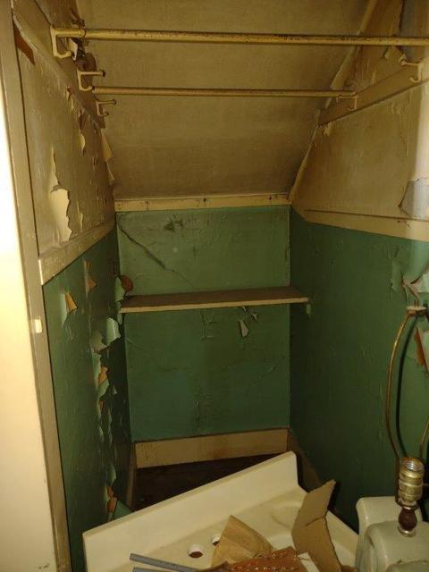 116 Sumner St, Central Falls, RI 02863 photo 14