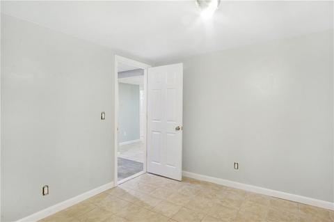 624 Buttonwoods Ave, Warwick, RI 02886 photo 39