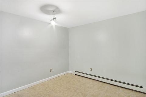 624 Buttonwoods Ave, Warwick, RI 02886 photo 38