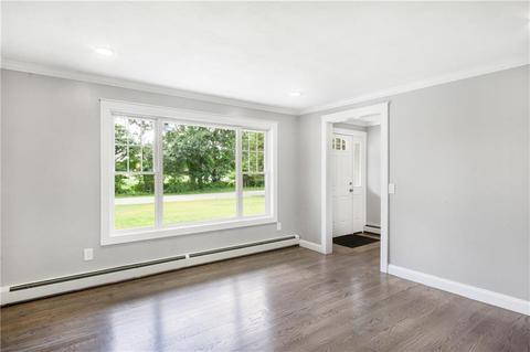 624 Buttonwoods Ave, Warwick, RI 02886 photo 13