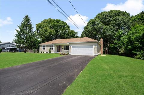 624 Buttonwoods Ave, Warwick, RI 02886 photo 2