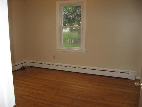 65 Oak St, Westerly, RI 02891 photo 17