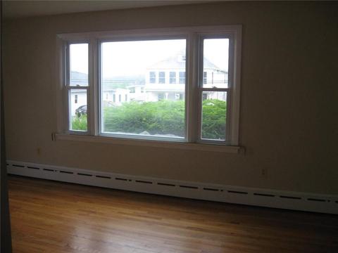 65 Oak St, Westerly, RI 02891 photo 11