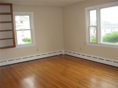 65 Oak St, Westerly, RI 02891 photo 10