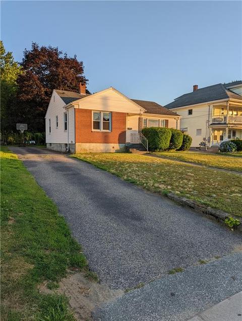 65 Oak St, Westerly, RI 02891 photo 37