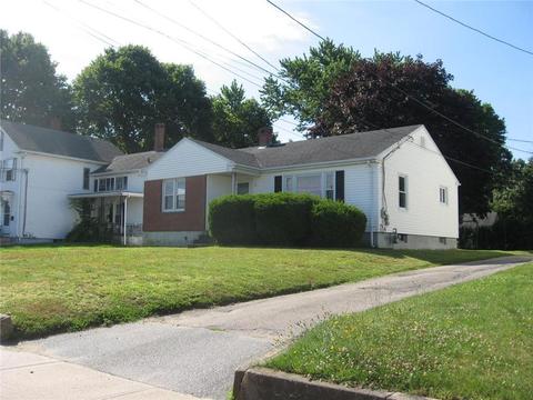 65 Oak St, Westerly, RI 02891 photo 3
