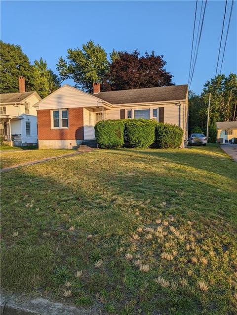 65 Oak St, Westerly, RI 02891 photo 38