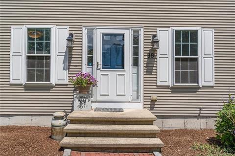 38 Davis Cir, Warwick, RI 02886 photo 2