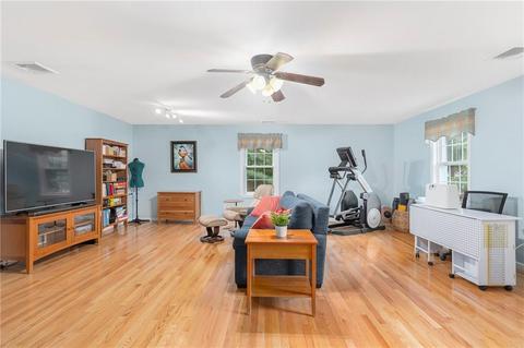 38 Davis Cir, Warwick, RI 02886 photo 26