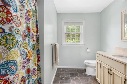 38 Davis Cir, Warwick, RI 02886 photo 24