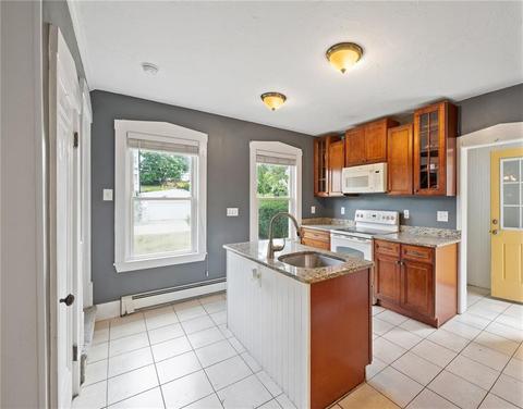945 Cass Ave, Woonsocket, RI 02895 photo 3