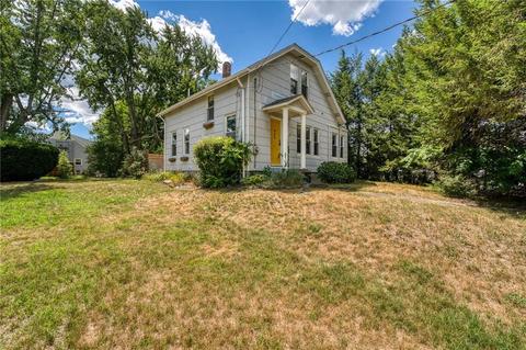 945 Cass Ave, Woonsocket, RI 02895 photo 1