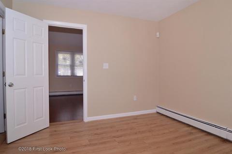 40 Ivan Ave, Warwick, RI 02889 photo 15