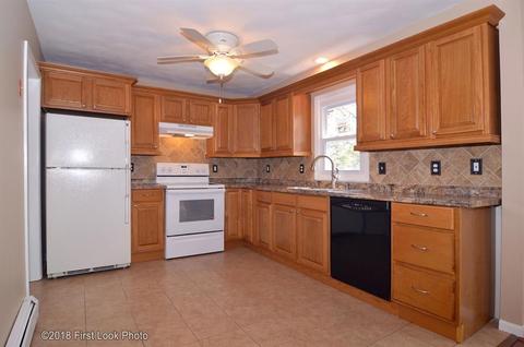 40 Ivan Ave, Warwick, RI 02889 photo 7