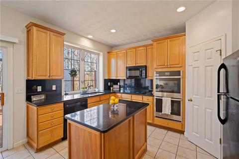 63 Castle Rocks Rd, Warwick, RI 02886 photo 12