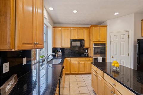 63 Castle Rocks Rd, Warwick, RI 02886 photo 8