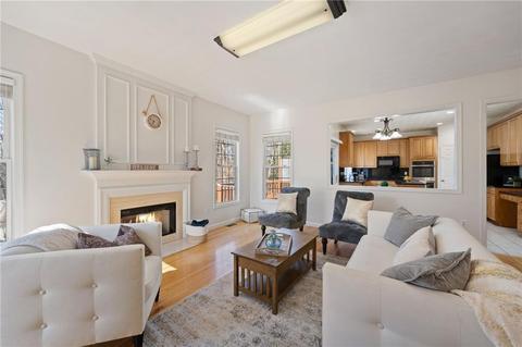 63 Castle Rocks Rd, Warwick, RI 02886 photo 3