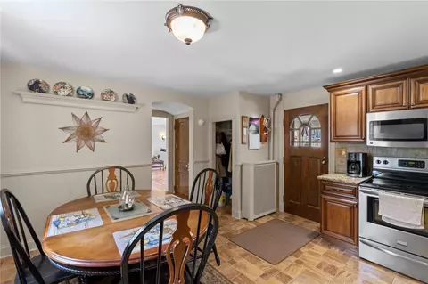 61 Read Ave, Coventry, RI 02816 photo 5
