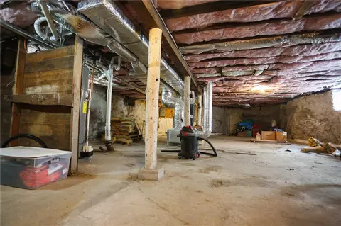 258 Park Pl, Woonsocket, RI 02895 photo 8