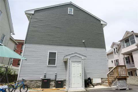 258 Park Pl, Woonsocket, RI 02895 photo 17